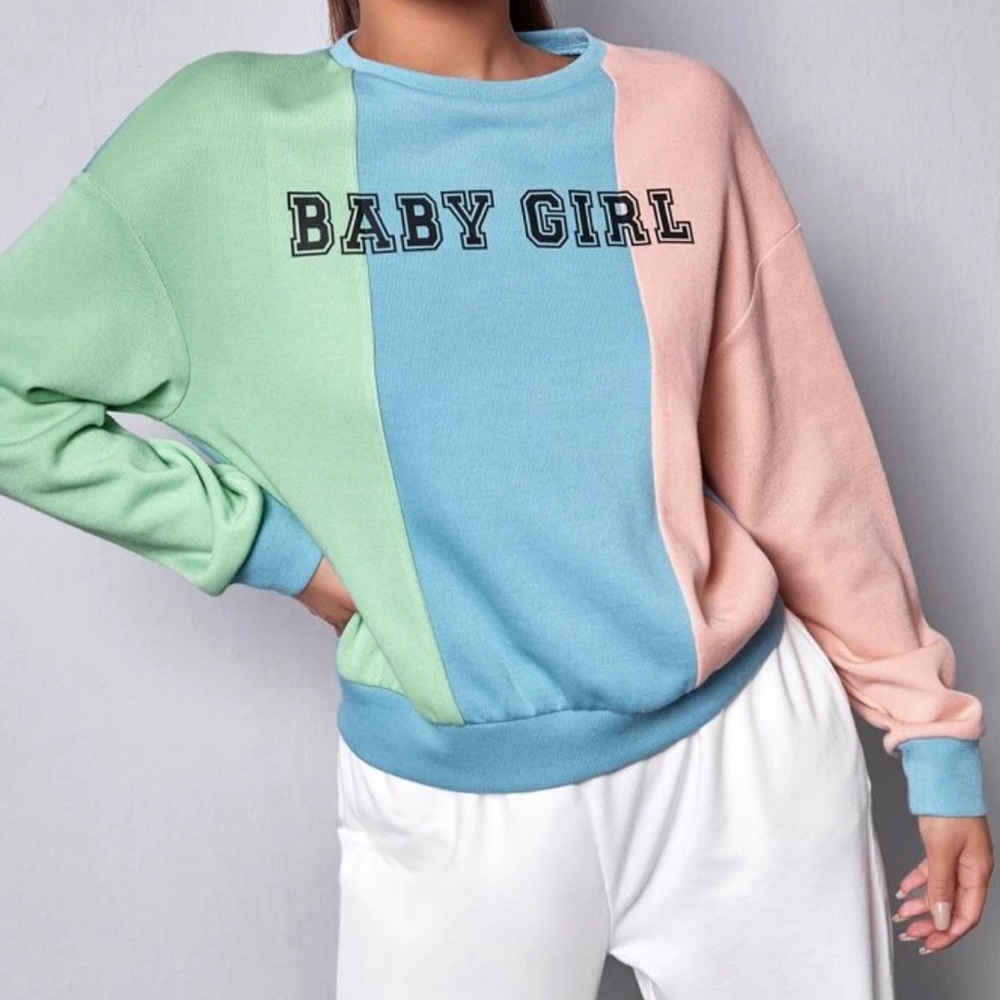 Letter Graphic pullover